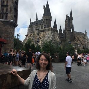 Meet your Posher, Claire